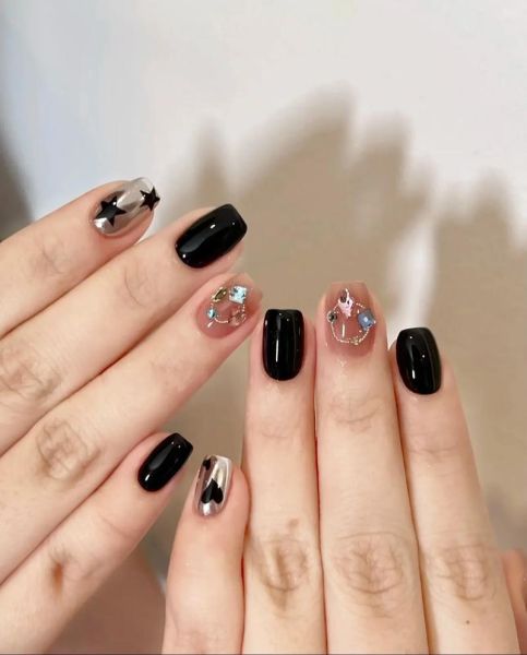 美甲行业前景怎么样_2024年美甲店还能赚钱吗