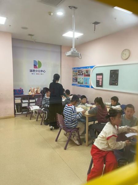 少儿英语培训哪家好_如何选择少儿兴趣班